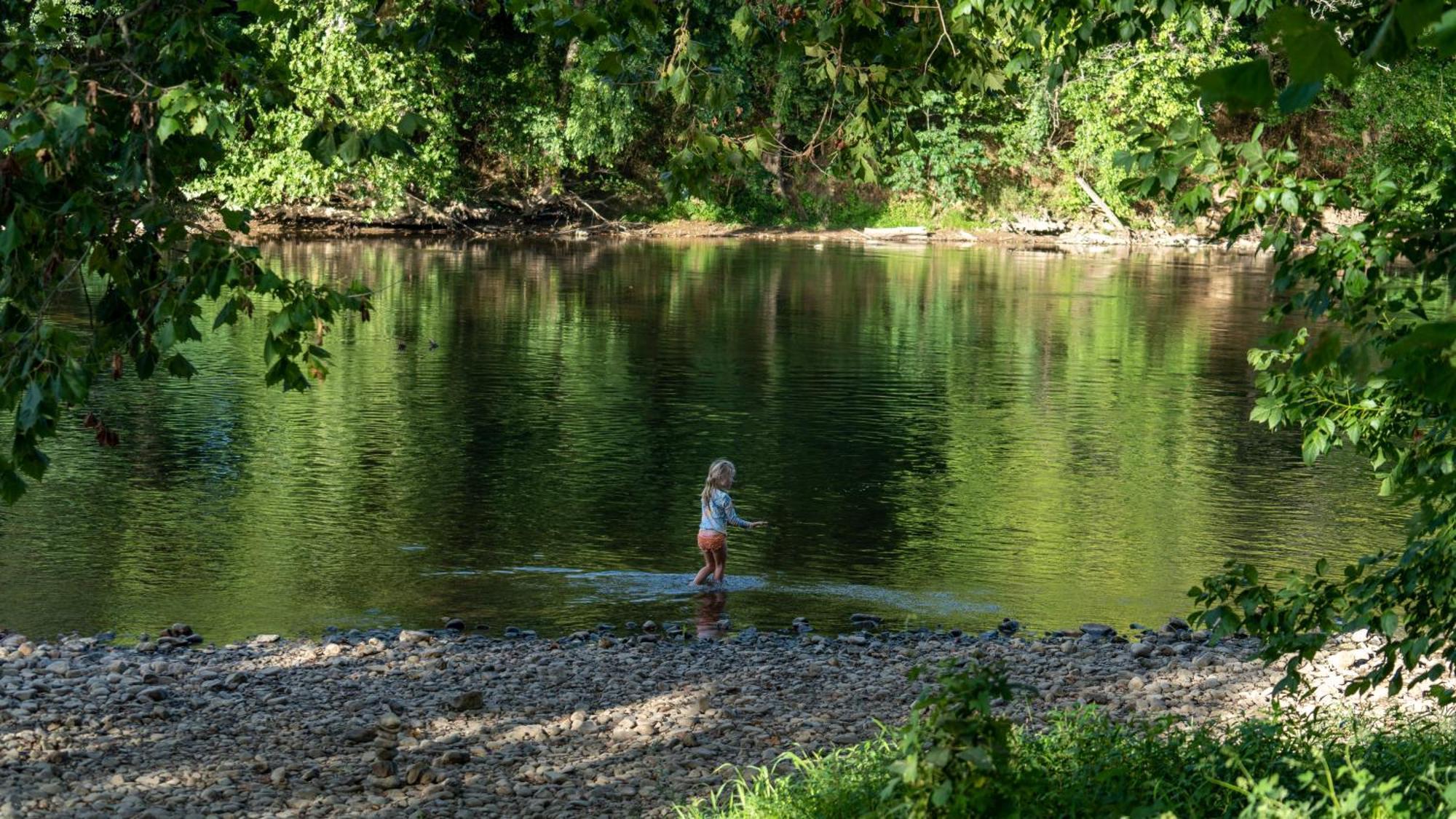Rv On Shenandoah River * Luray